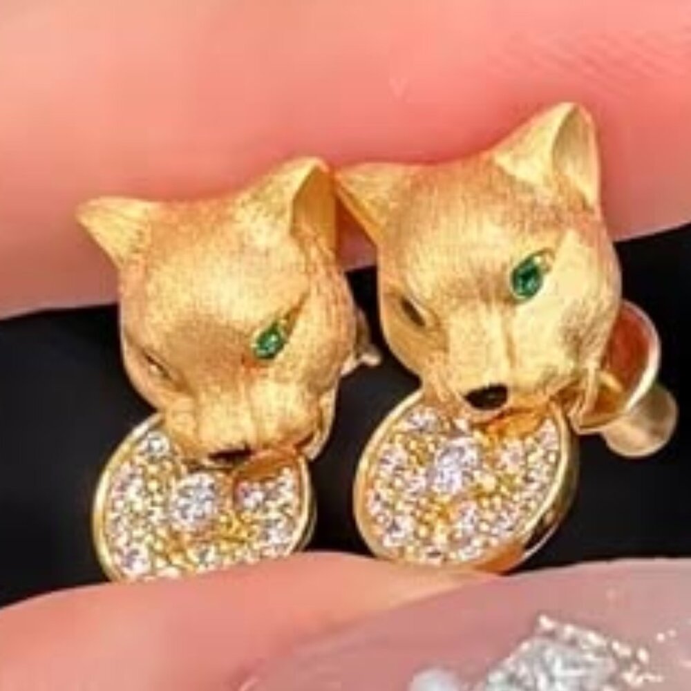 SWEET GREEN EYED PANTHER GOLDEN STUD PIERCED EARRINGS 68 - Picture 2 of 3